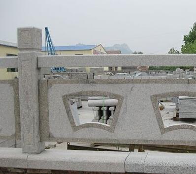 灰麻橋欄板